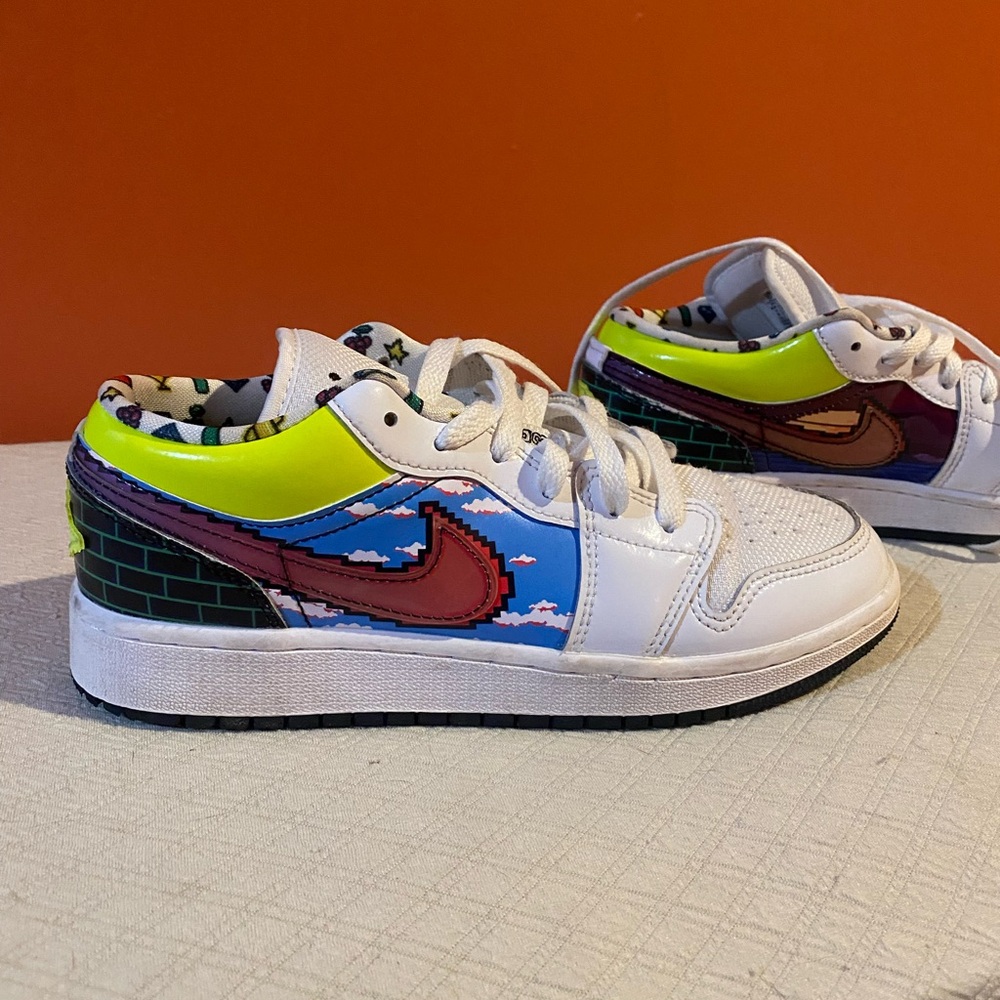 Kids 5Y Jordans